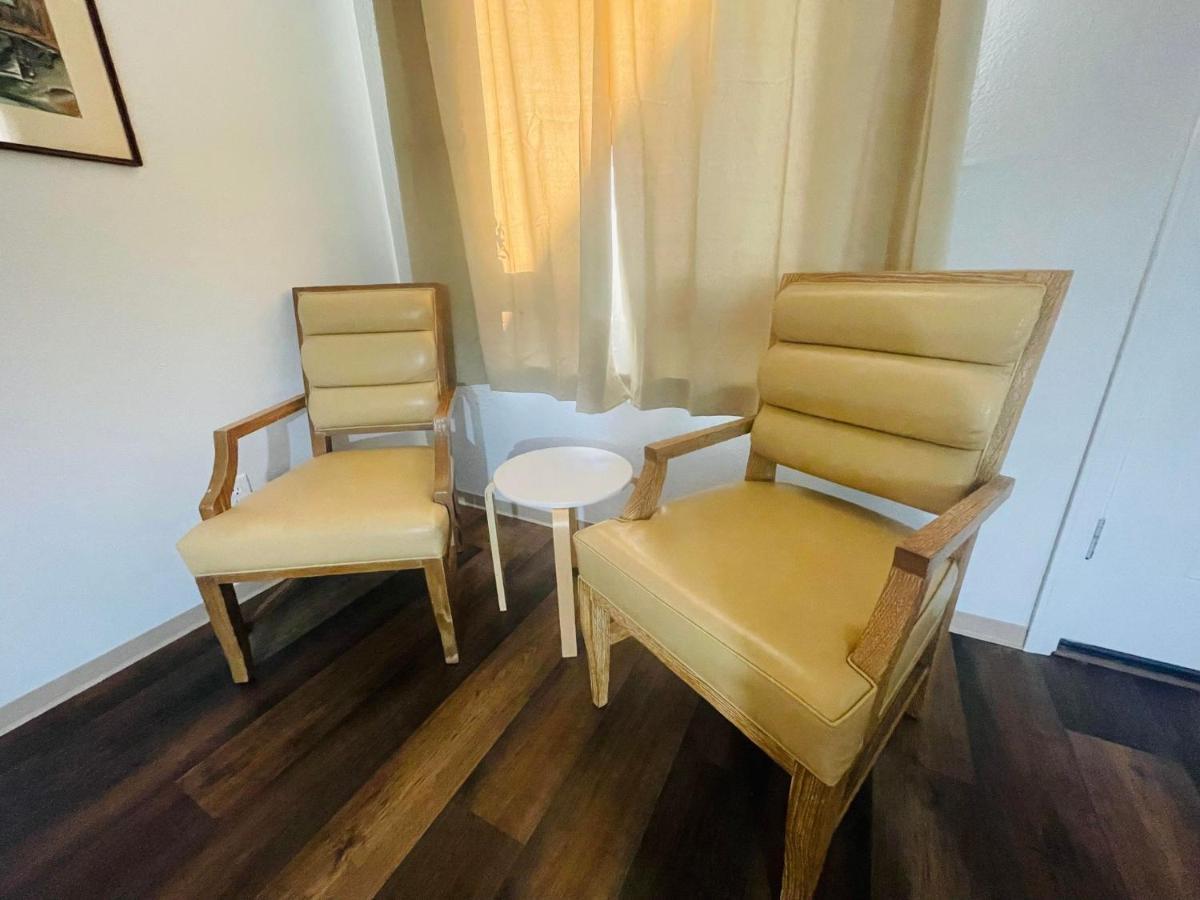 Riverfront Lodging Shady Cove المظهر الخارجي الصورة