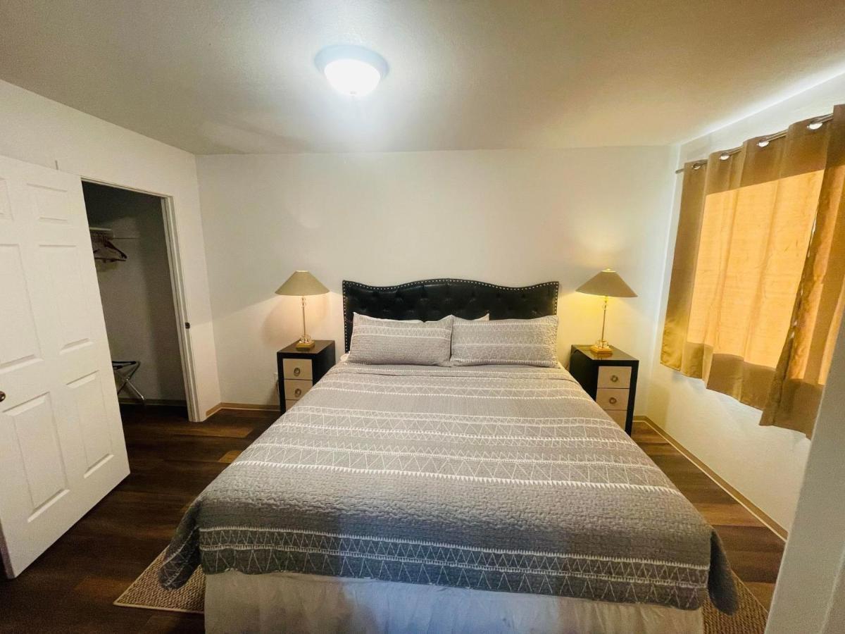Riverfront Lodging Shady Cove المظهر الخارجي الصورة